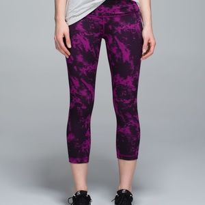 Lululemon Wonder Under Crops Size 4